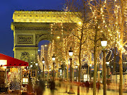 . proposed me in Paris, which was pretty romantic and a big surprise :) (paris france )