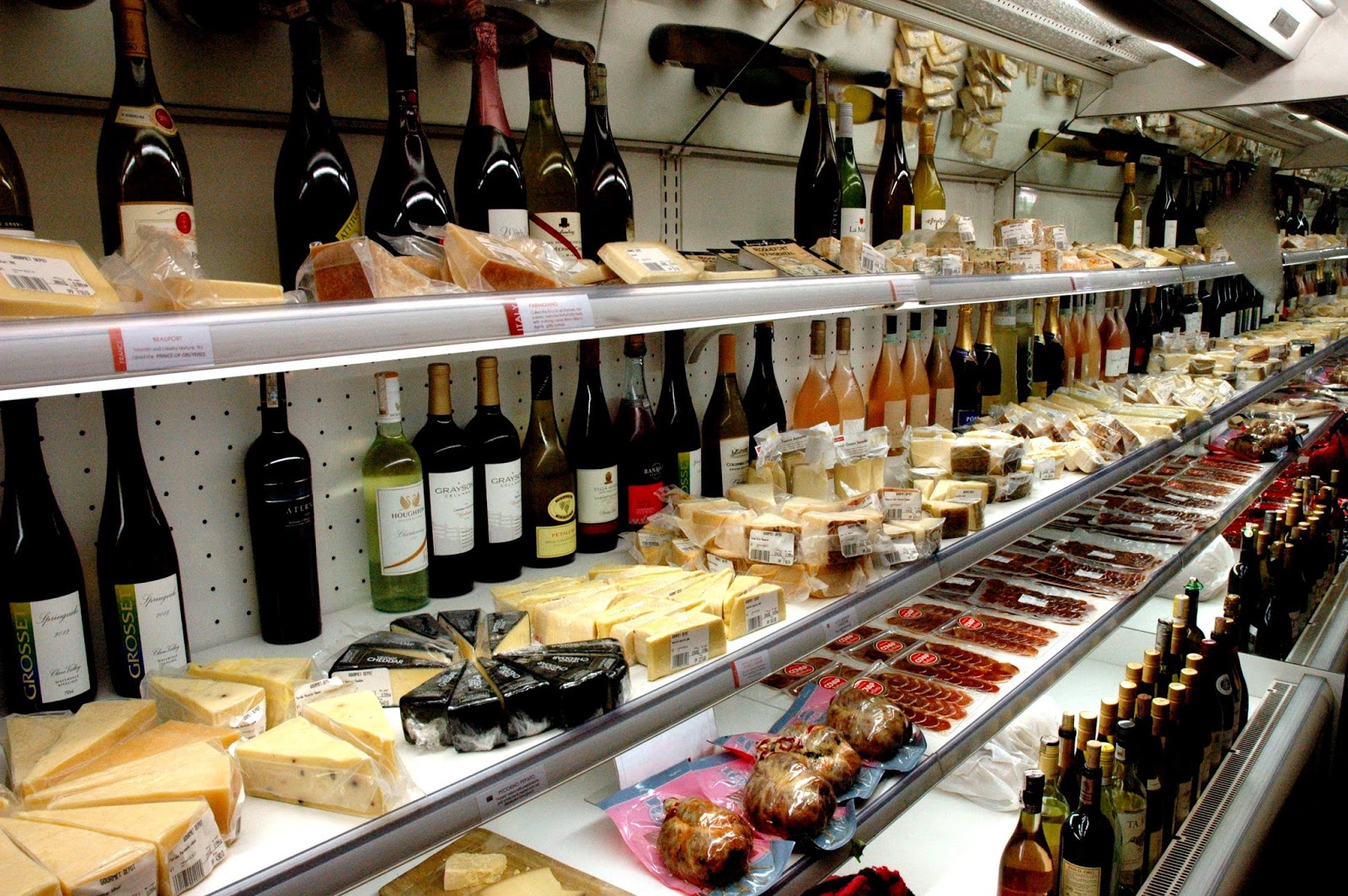 DUDE FOR FOOD A Burger Lunch at Wine Depot Cafe