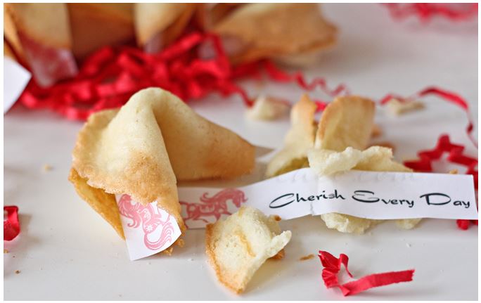 Valentine's Day Homemade Fortune Cookies with Free Printable #valentinesday