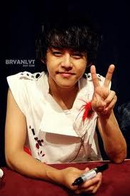 WELCOME TO MY BLOGGIE: SHIN DONG HO