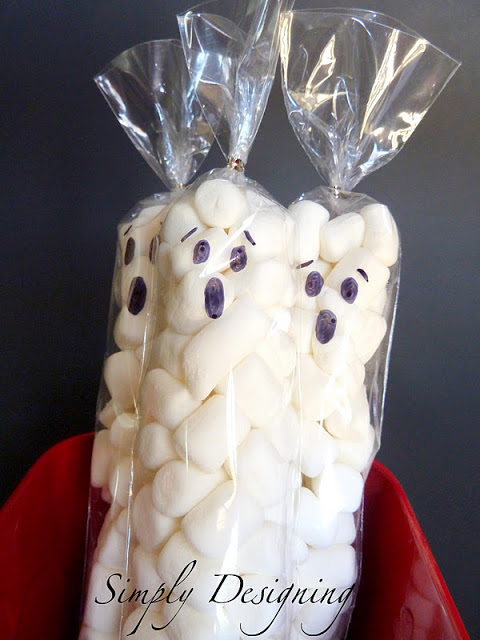 Marshmallow+Ghosts 12 Spooktacular Halloween Kid Crafts 27