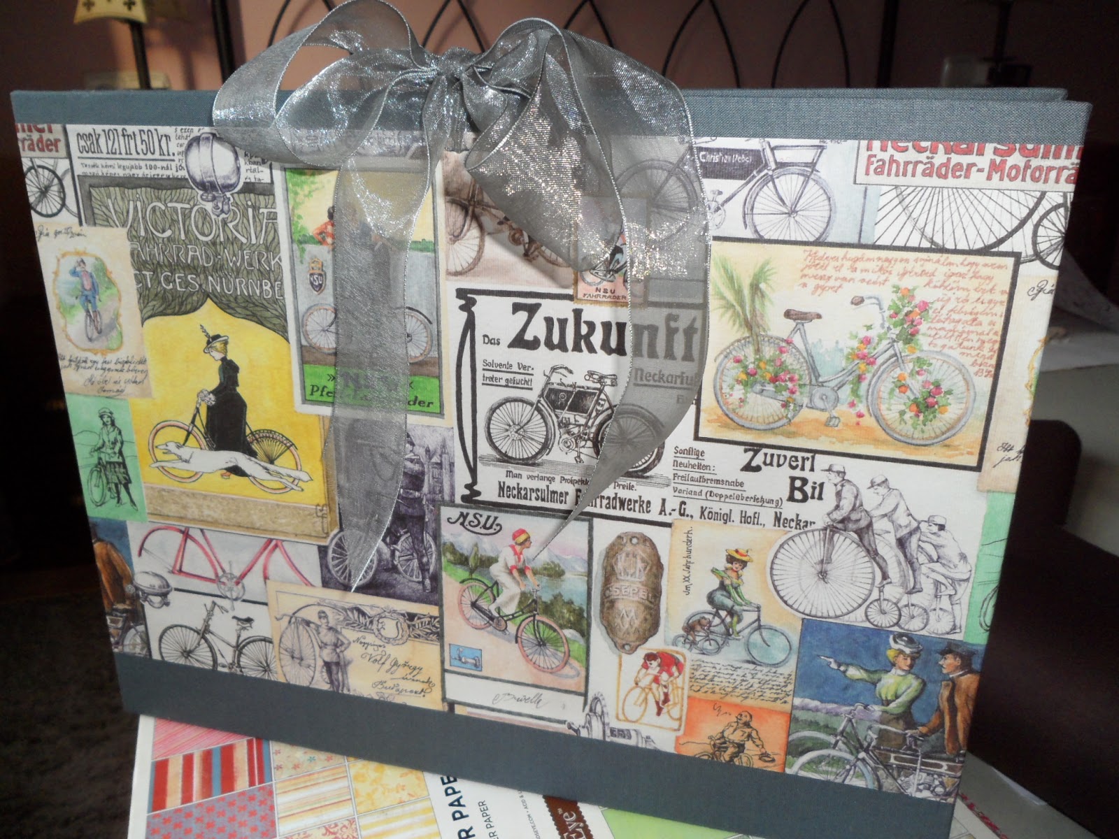 DE CARTÓN Y TRAPO: Archivador de fuelle para Eva.