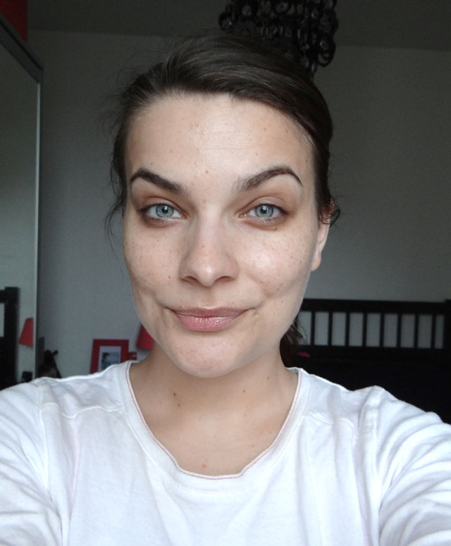 Ampoules Lift Immédiat Eclat Jeunesse de Institut Arnaud, la baguette