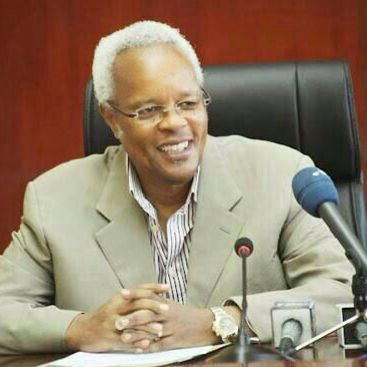 Hivi Ndivyo Edward Lowassa Anavyoishi Kama Rais nje ya Ikulu...