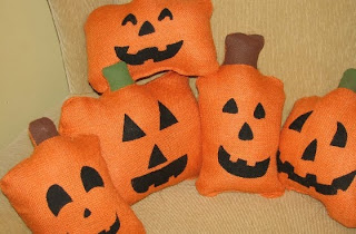 Almofada de Halloween laranja em formato de abóboras Almofada de Halloween laranja em formato de abóboras