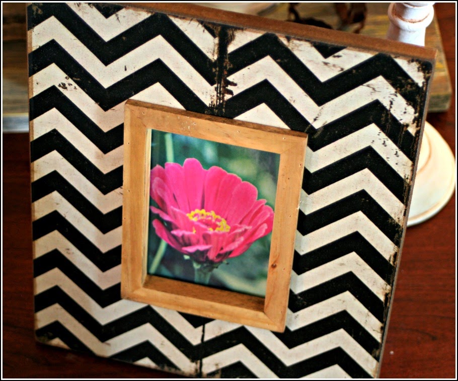 MarvinsDaughters DIY Dollar Frames