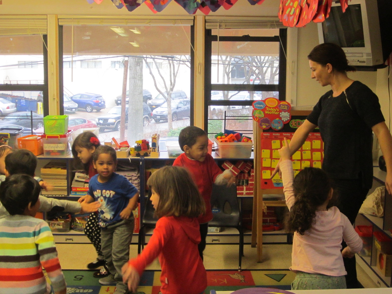 ABC Preschool and Kindergarten, NY EVERYBODY FREEZE DANCE!