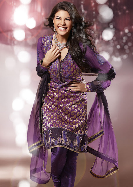 http://1.bp.blogspot.com/-8jnaKmZh8SE/Te_9YrxZ0nI/AAAAAAAAEQ0/yJoSDTEmYjQ/s1600/Patiala%2BSalwar%2BKameez.jpg