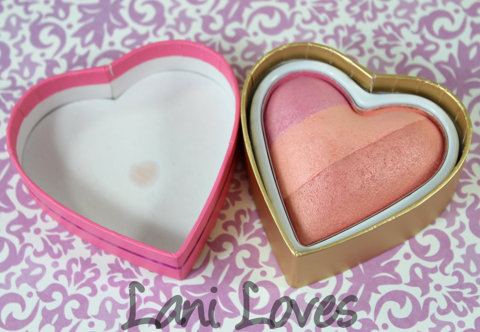 Makeup Revolution I ♡ Makeup Blushing Hearts Candy Queen of Hearts