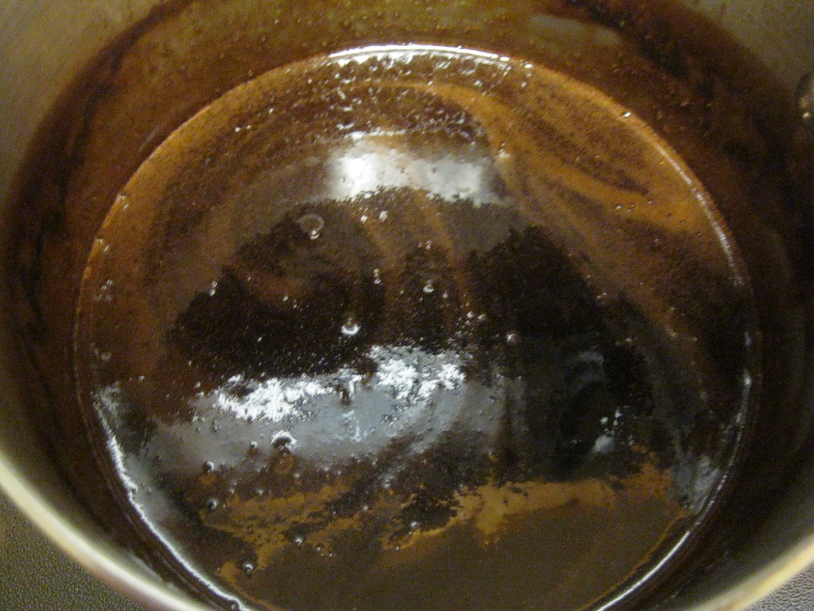 TIP GARDEN Make Your Own Chocolate Syrup