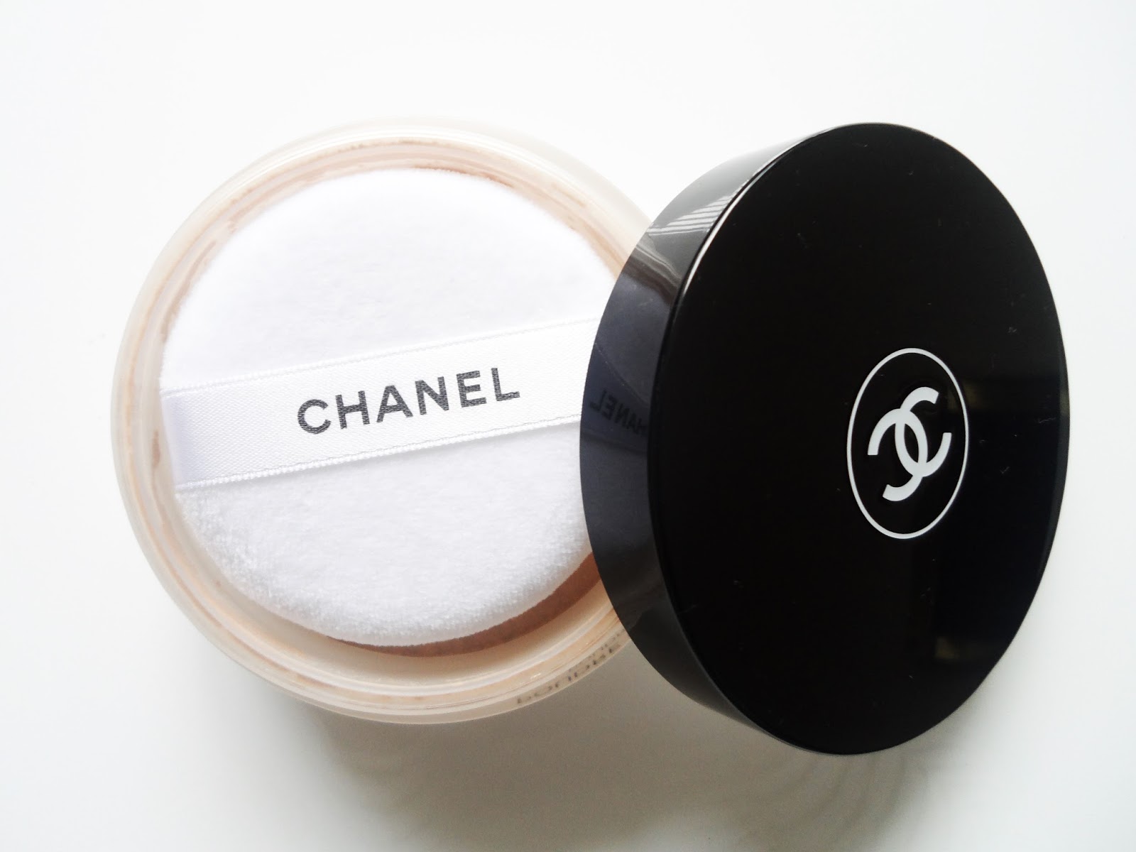 Review: Chanel Natural Finish Loose Powder