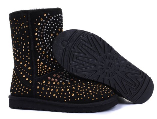 ugg negras con tachuelas ugg negras con tachuelas