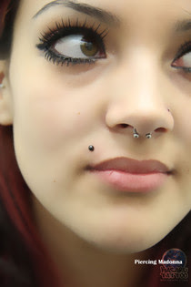 Fotos de Piercing no Lábio Imagens, dicas e modelos de Piercing no Lábio
