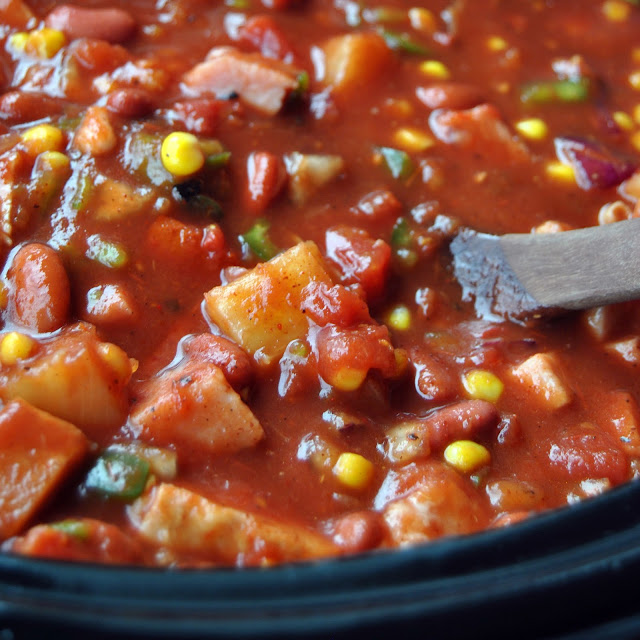 Sprinkle mozzarella on top before serving.