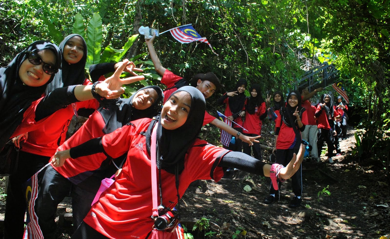 Ekspedisi Mendaki Bukit Tengkorak