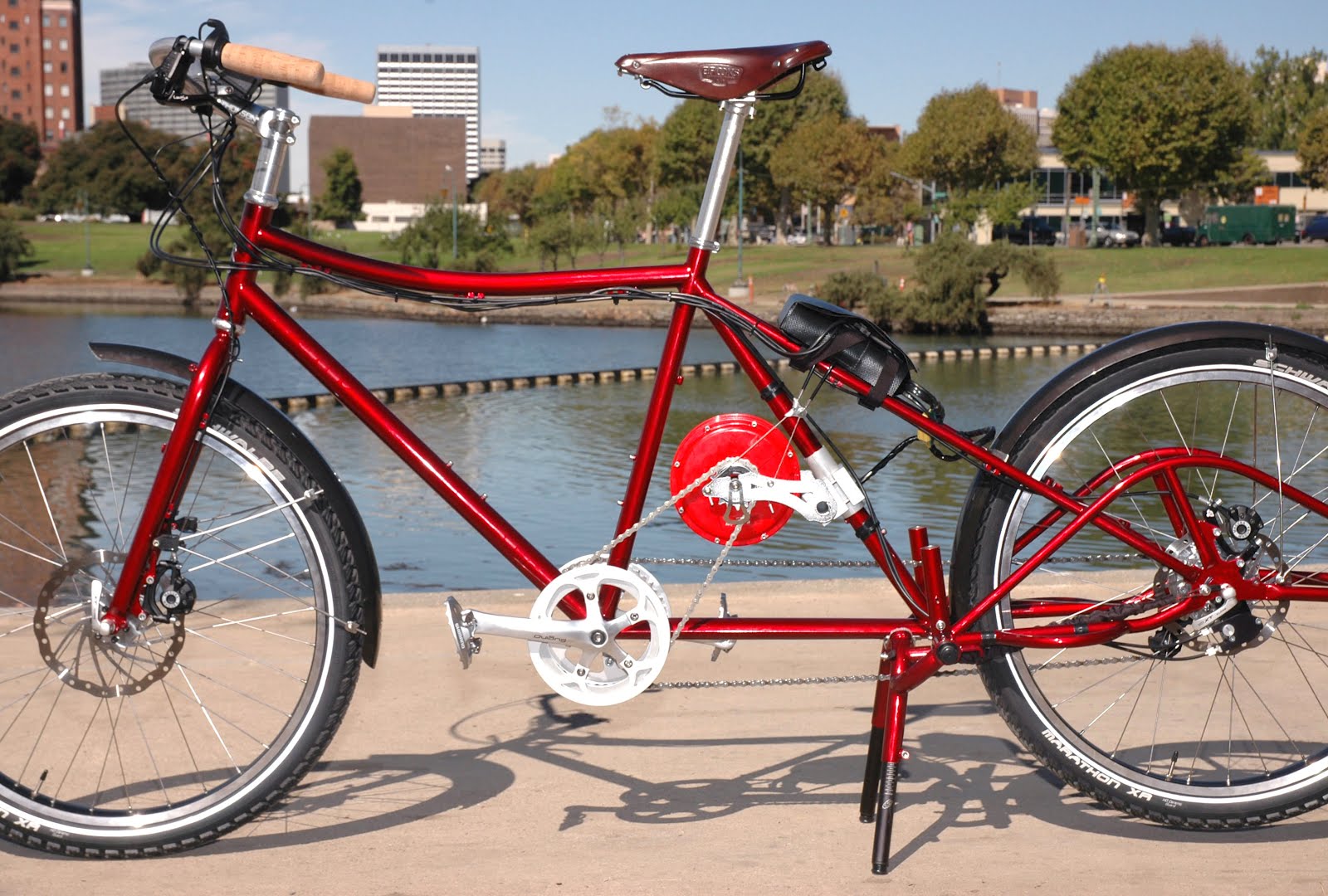 surly big dummy cargo bike