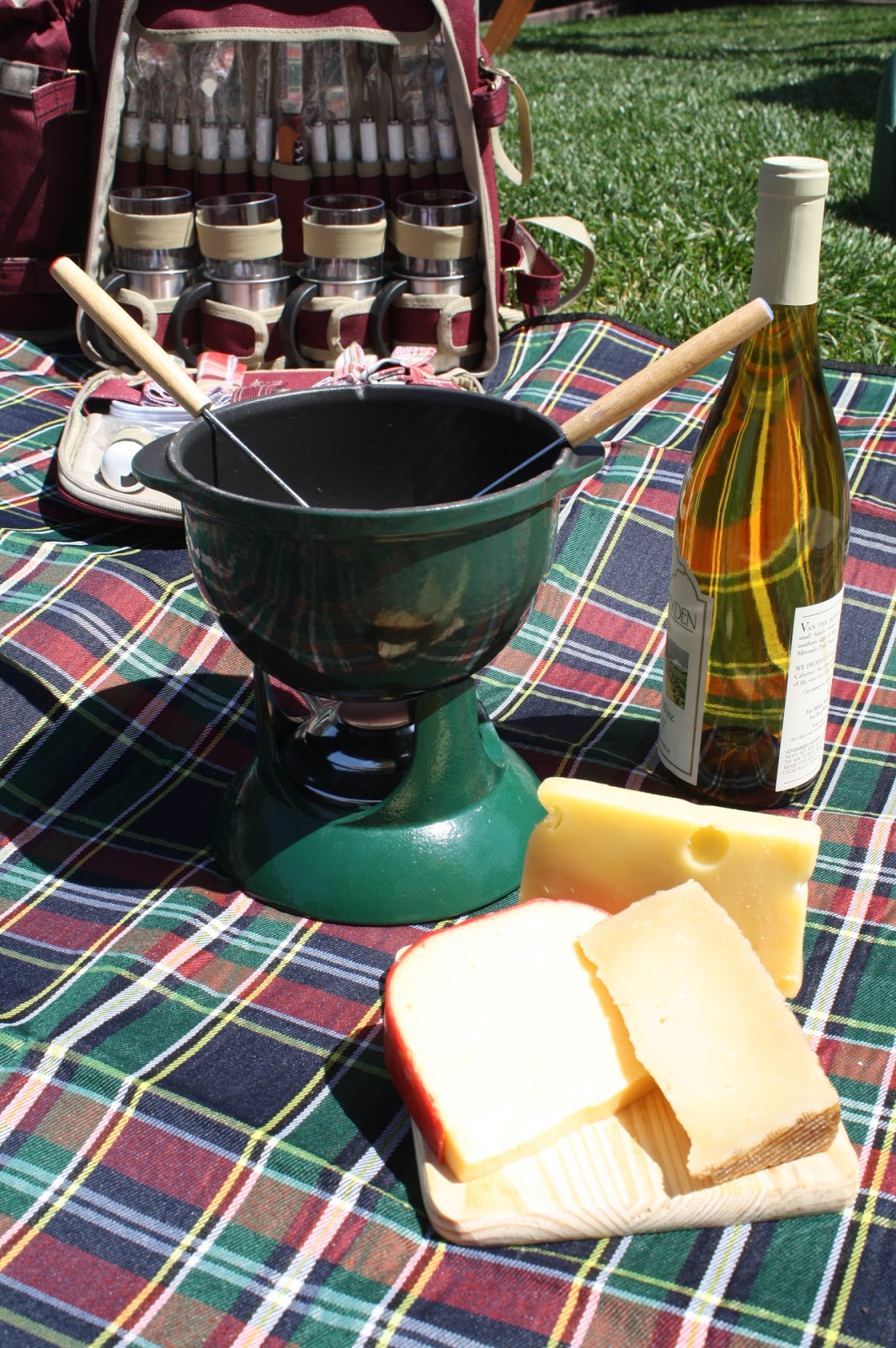 Picnic Moments French Fondue Recipe
