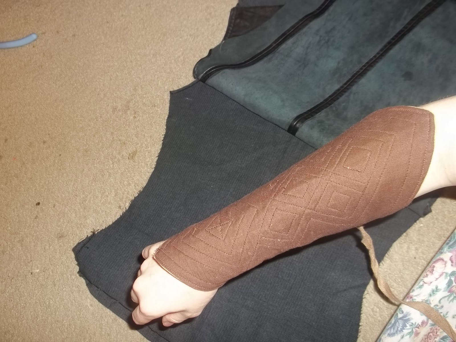 Making Rivendell in the Desert Making Bracers/Vambraces/Gauntlets Part