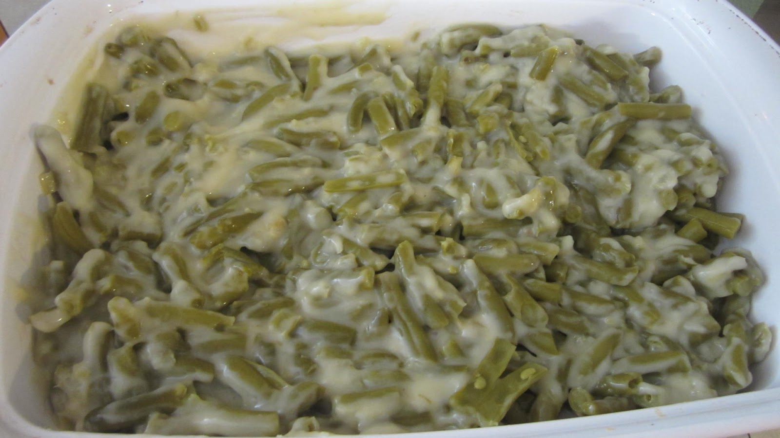 twocraftingmoms Cheesy Green Bean Casserole