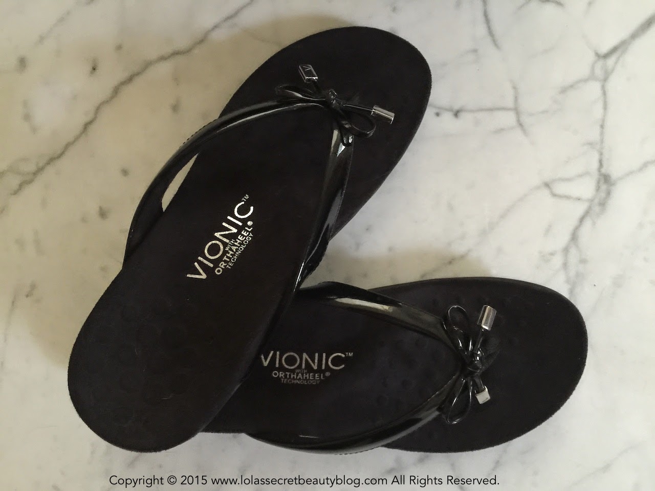 vionic bella toe post sandal black