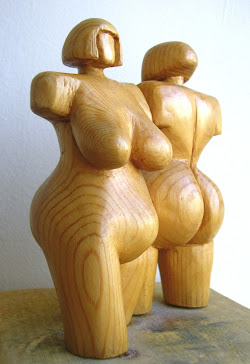 wood statuette - Cem Koc