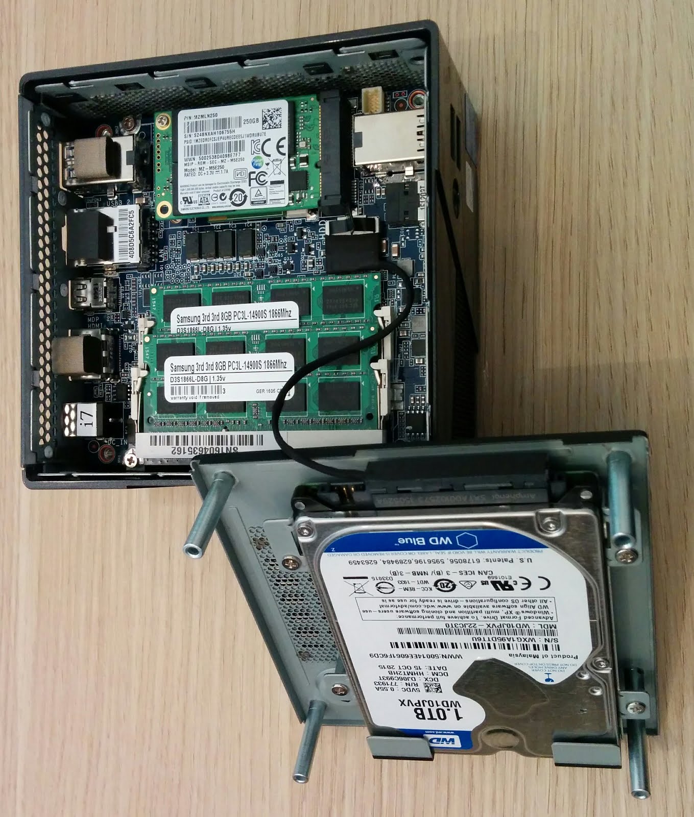 Brix has been built and works... From Mac Mini (late 2009) Mac OS X