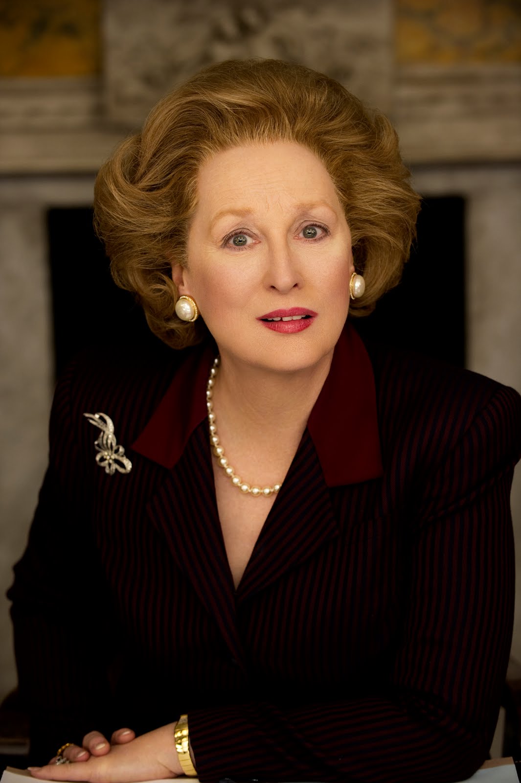 http://1.bp.blogspot.com/-8xJg4q61Al4/TzlbWHYxVkI/AAAAAAAAAwE/-6T7tiIWFgc/s1600/meryl-streep-margaret-thatcher-the-iron-lady-01.jpg