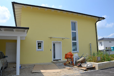 Armin & Sarah bauen ein Haus: Unser gelbes Haus, schon fast fertig ;)