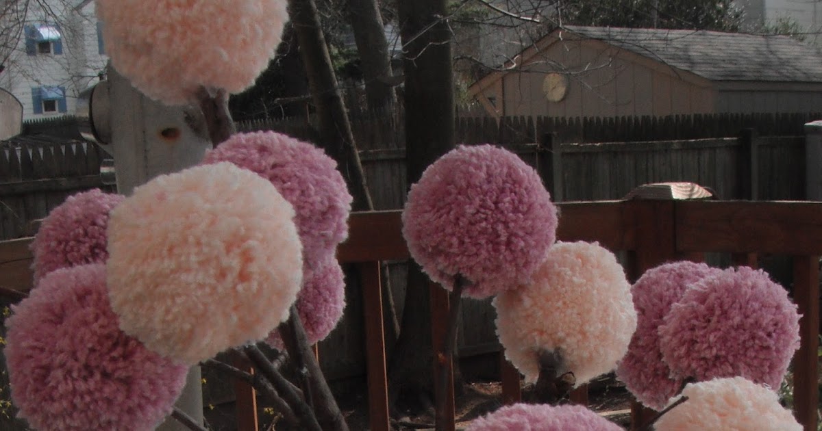 cherishables Spring Pom Pom Centerpiece