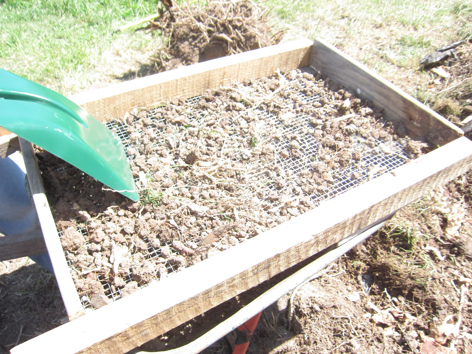 HOME OF HOMEMADE TREASURES A HANDMADE SIFTER FOR THE GARDEN