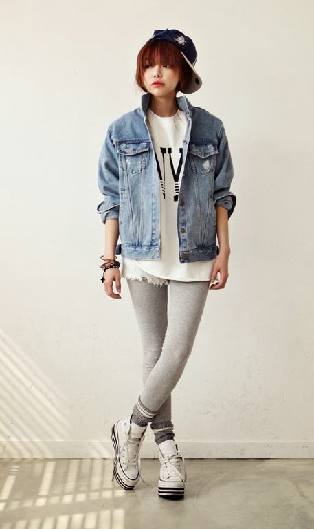 ... Ay9G7uWCIAAR__R.jpg