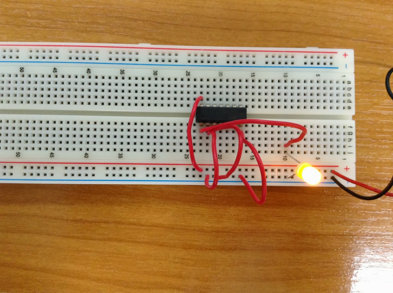 Linda's IB Computer Science Blog Logic Gates (Lab Experiment with