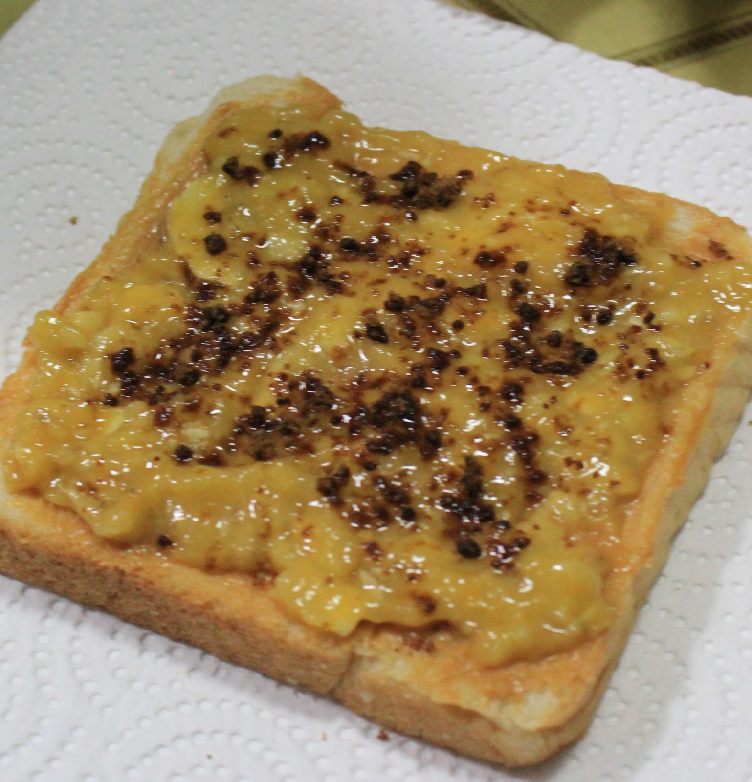 Peanut Butter + Banana Sandwich beestows