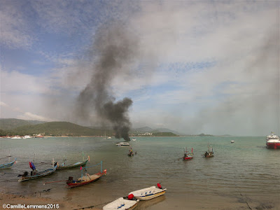 Speedboat on fire in Bang Rak