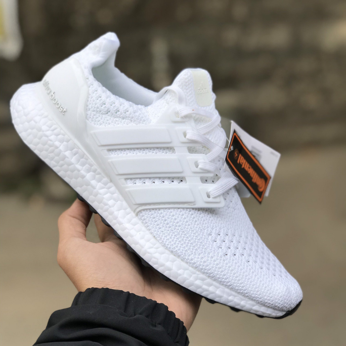 Ultra Boost 4.0 Trắng Full cực kỳ sang trọng và tinh tế