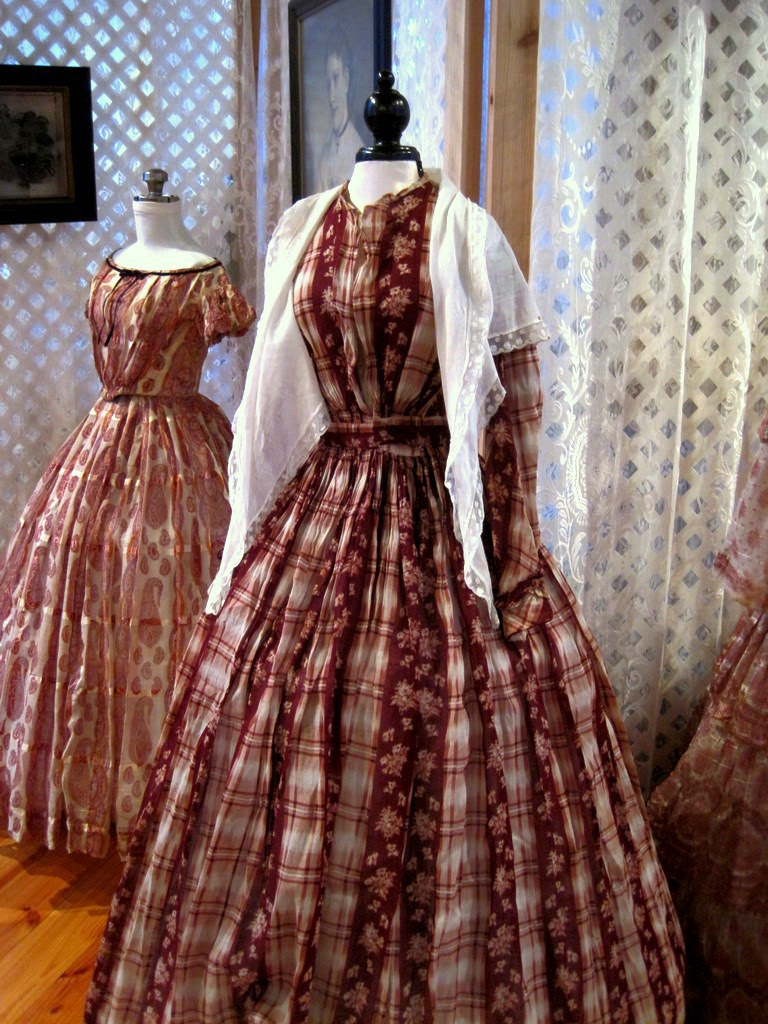 A Sentimental Quilter: Civil War Dresses - Part 2