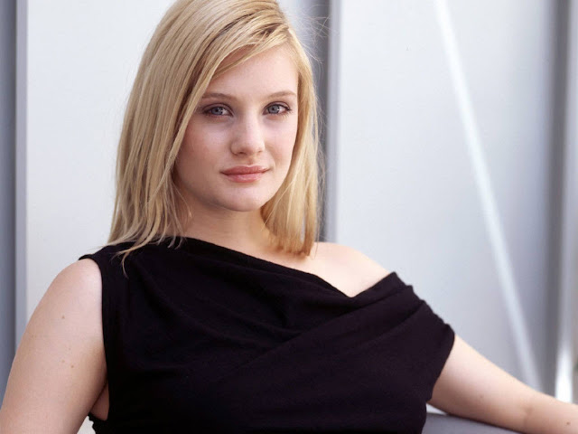 Romola Garai Hd Wallpapers