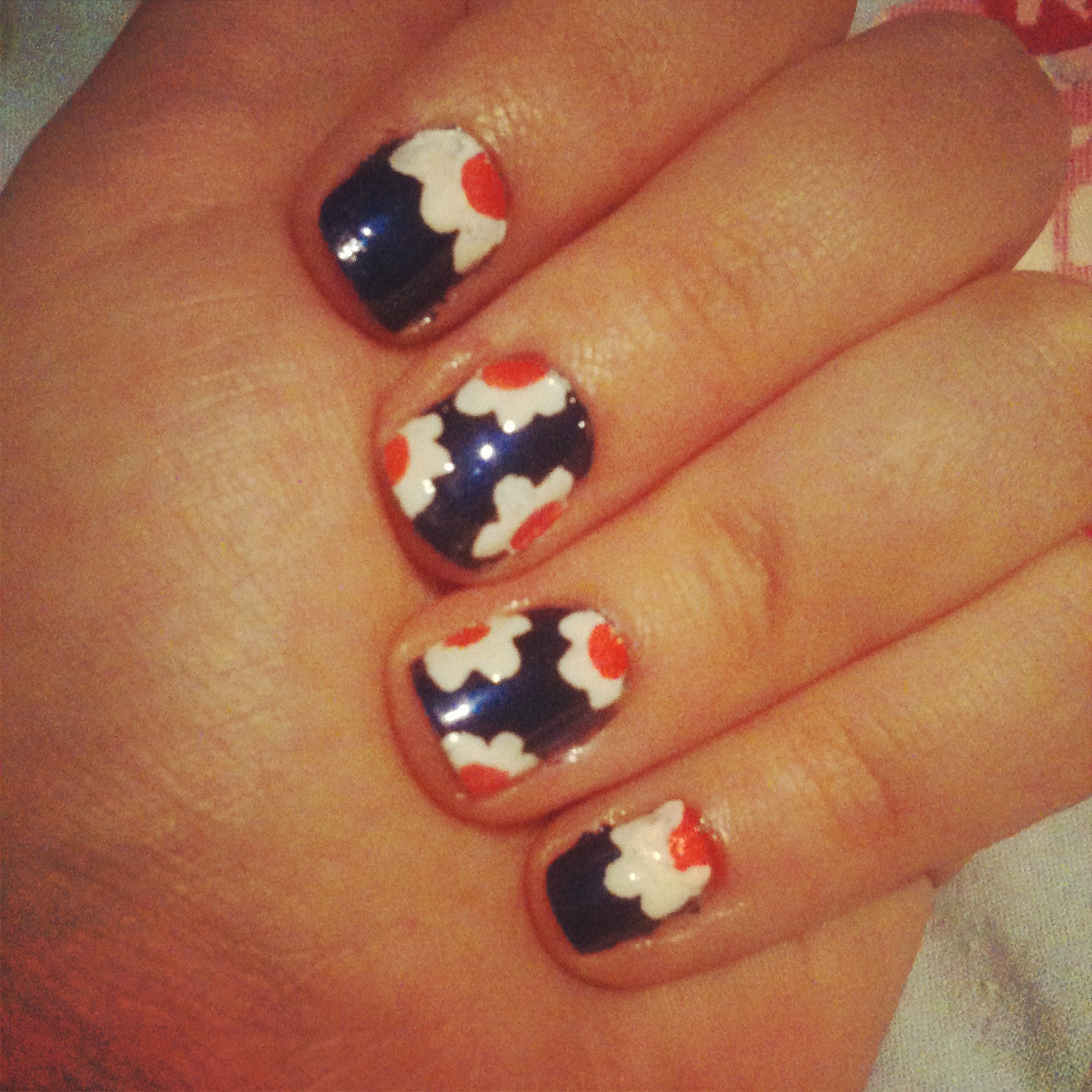 Daisy Nail Art ♥ Treasure Every Moment