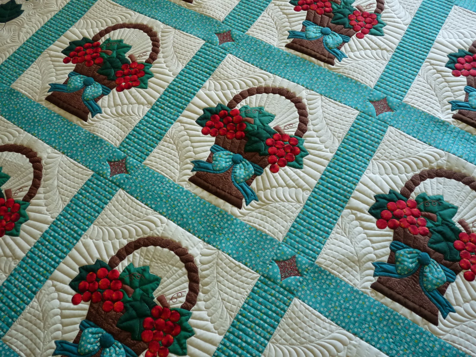 Sewing & Quilt Gallery Frances Benton IQA quilt