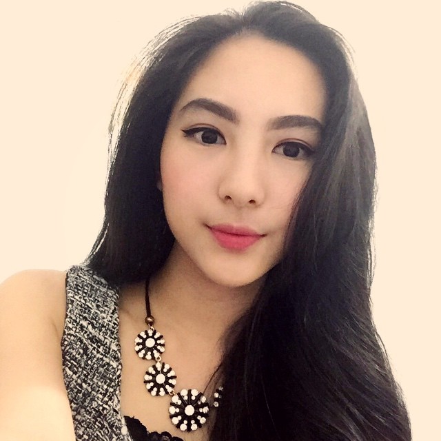Profil Dan Gallery Devienna Si Make Up Artist Super Cantik Indonesian Social Media Queen