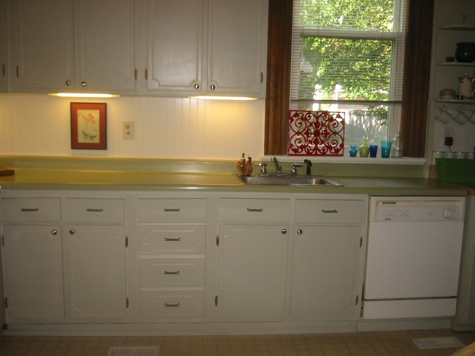 SheShe, The Home Magician To Paint or Not To Paint (Those Ugly Wood