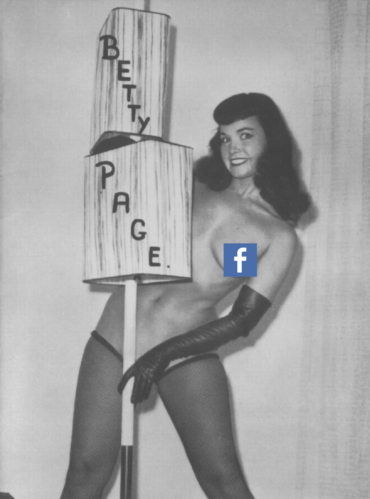 Syrtic Blog: Censored / Uncensored Bettie Page.