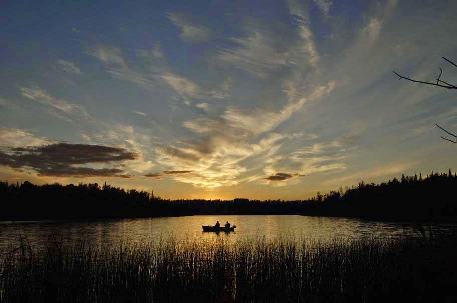fishing-boat-fisherman-sunrise-lake-water-image