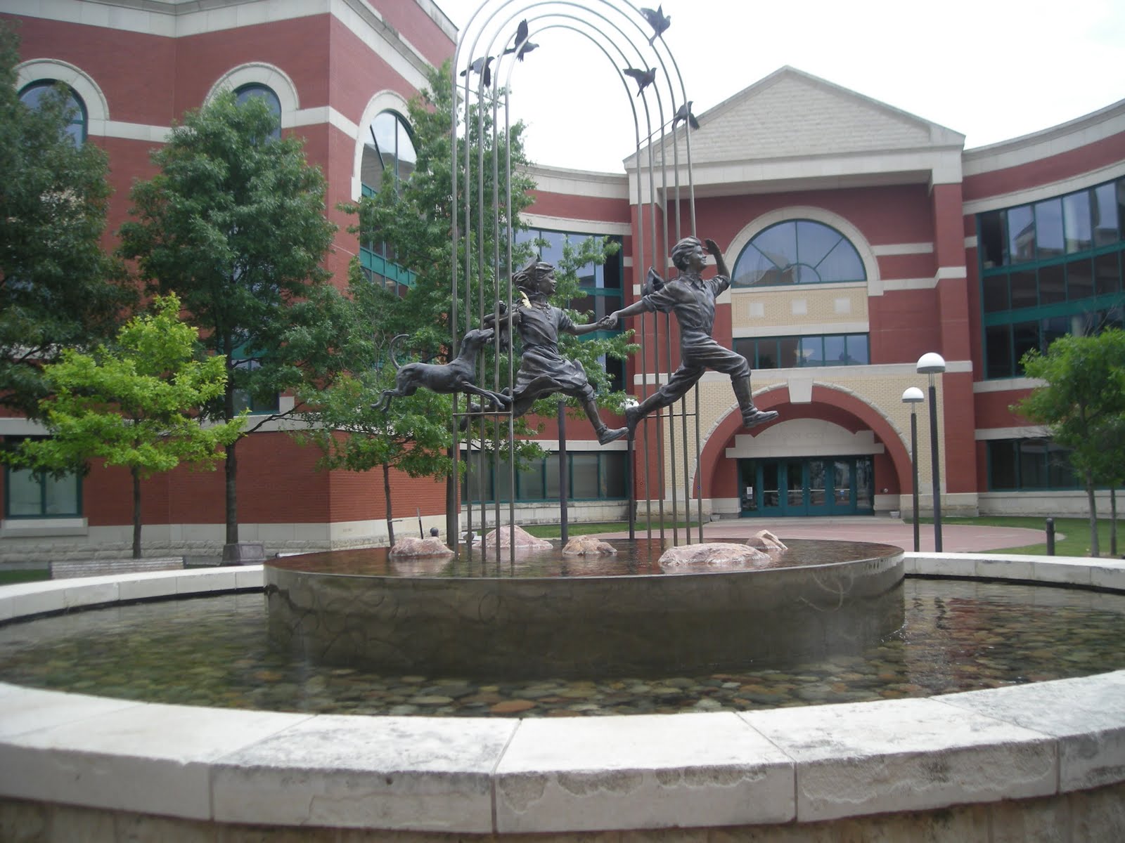 Cutting Coupons in KC Kansas City Tour of Fountains Kansas Side Fountains