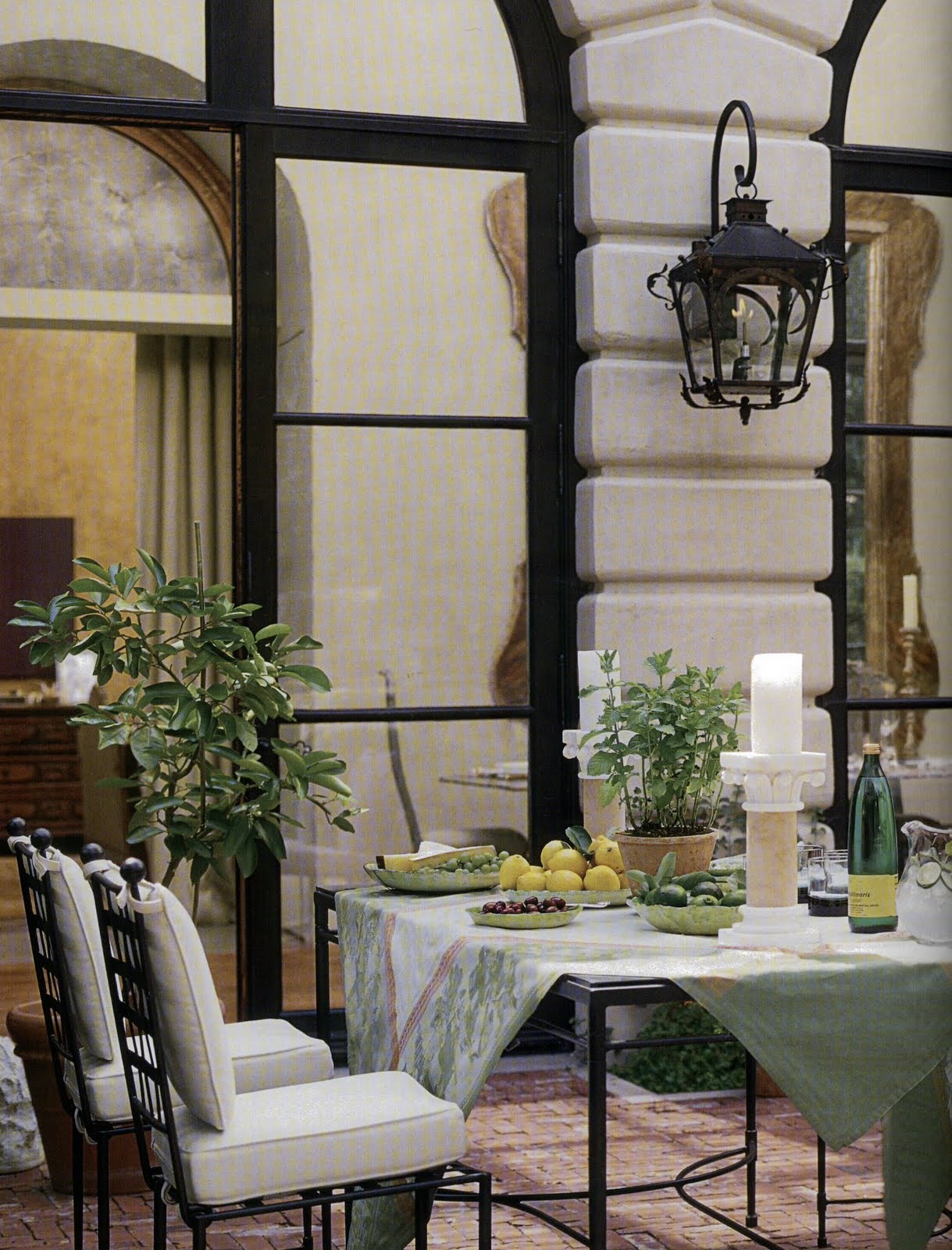 Color Outside the Lines: LOVE ... Outdoor Dining Rooms