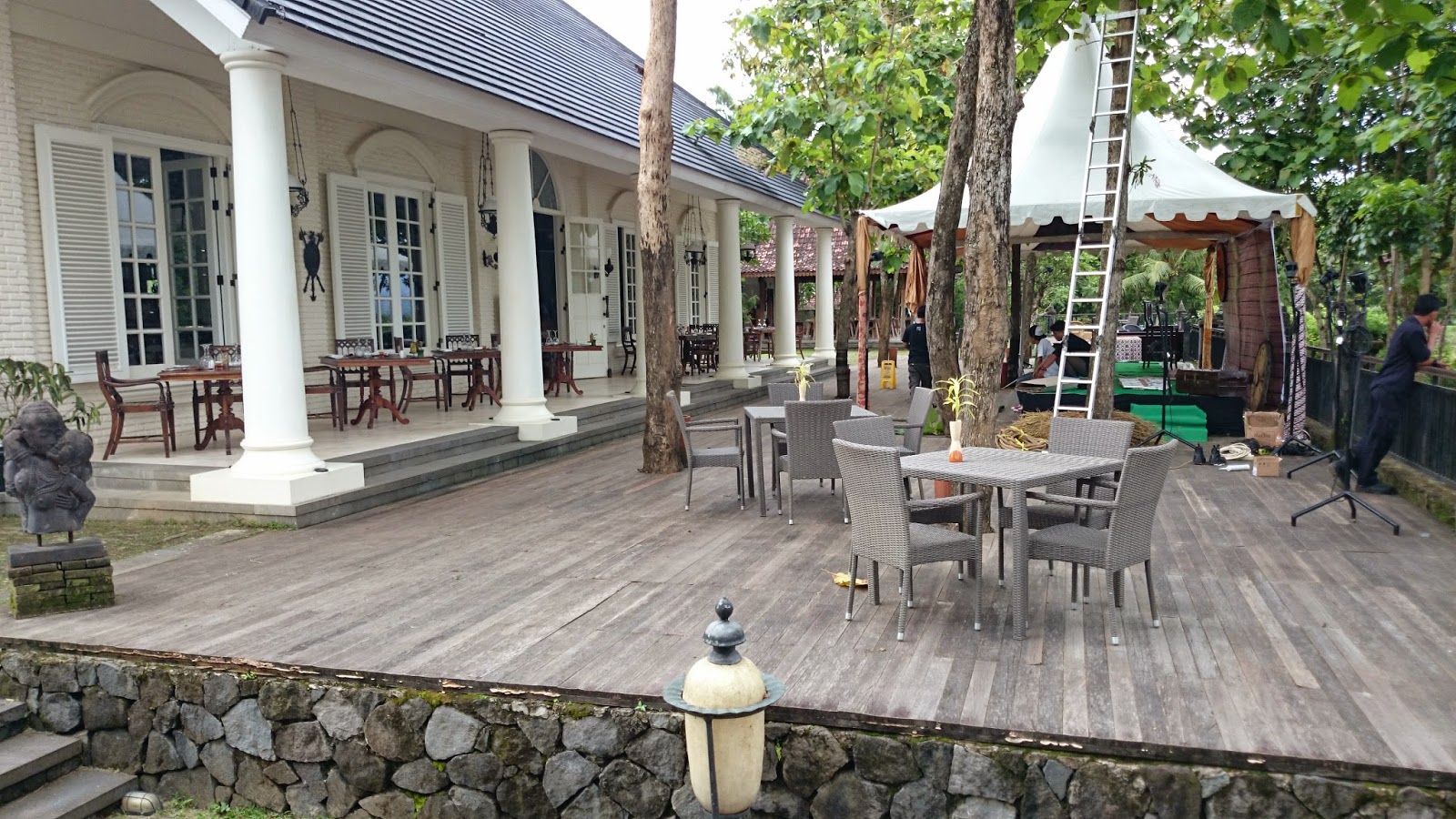 Pergi Makan Patio Restaurant Plataran Resort and Spa Borobudur