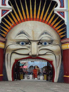 La famosa cara del parc d'atraccions de Santa Kilda (Luna Park)