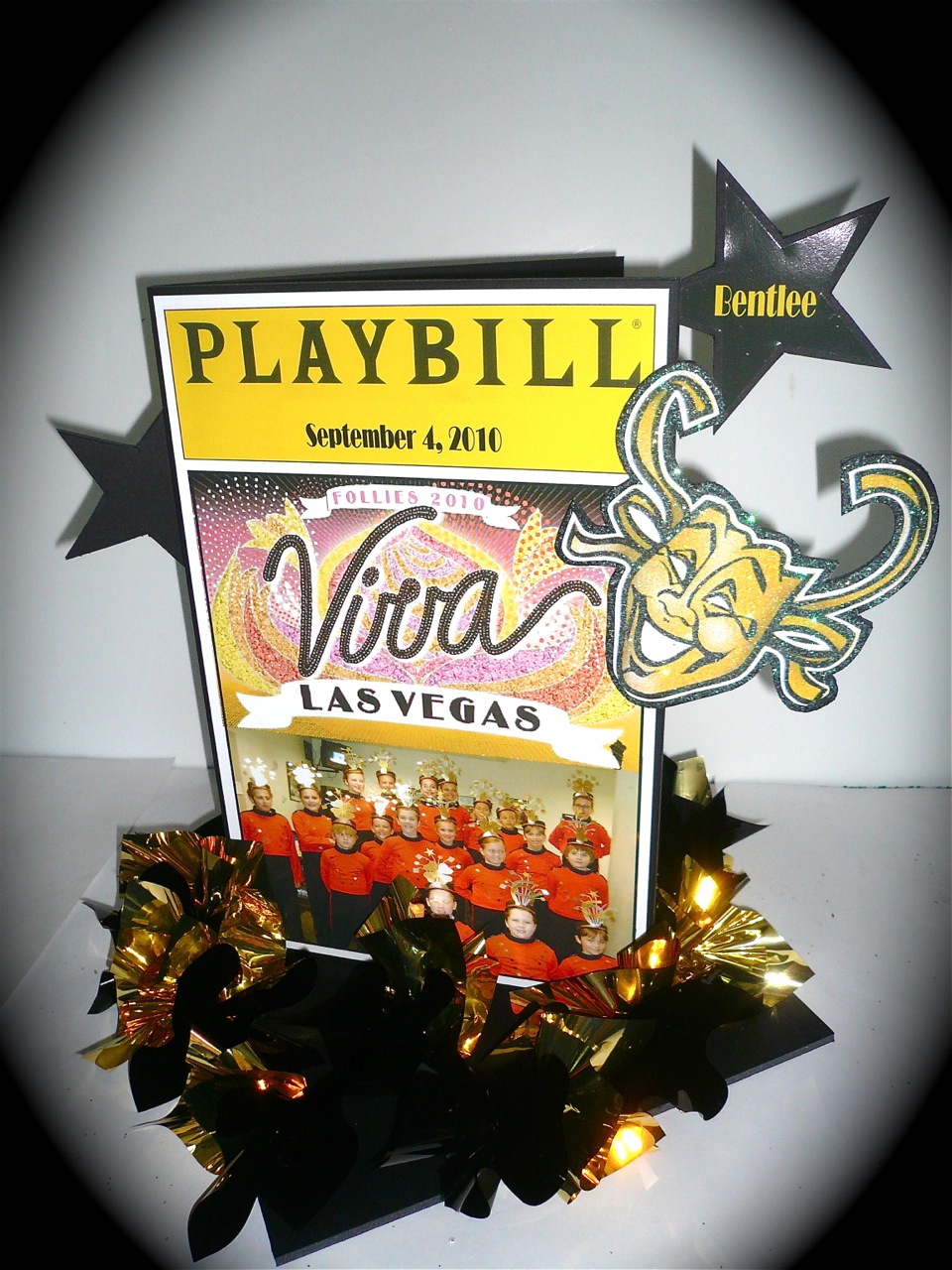 Musing with Marlyss: NY Broadway Theater Playbill Party Decorations