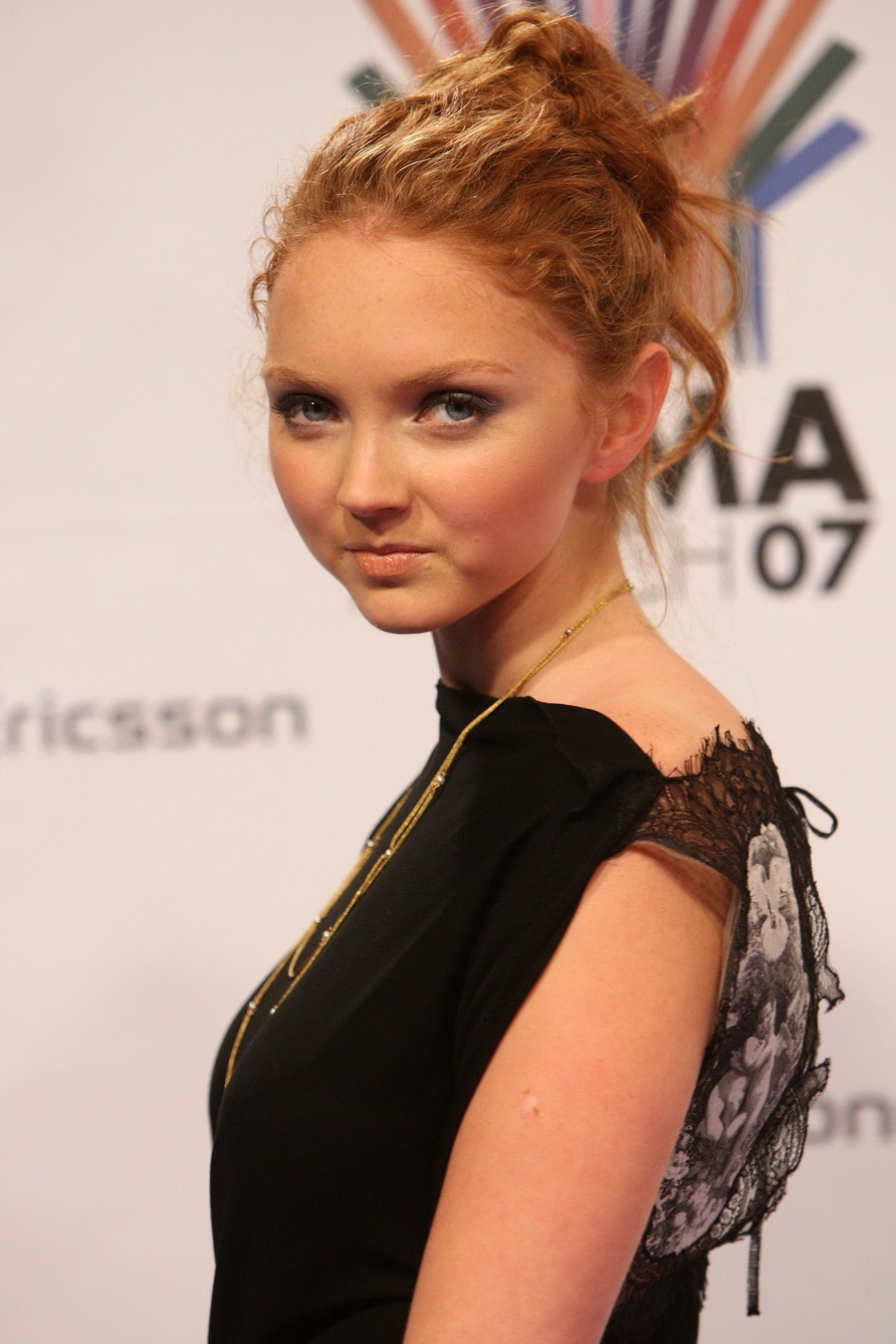 New Celebrity Height Lily Cole Profile and Pictures in 2012
