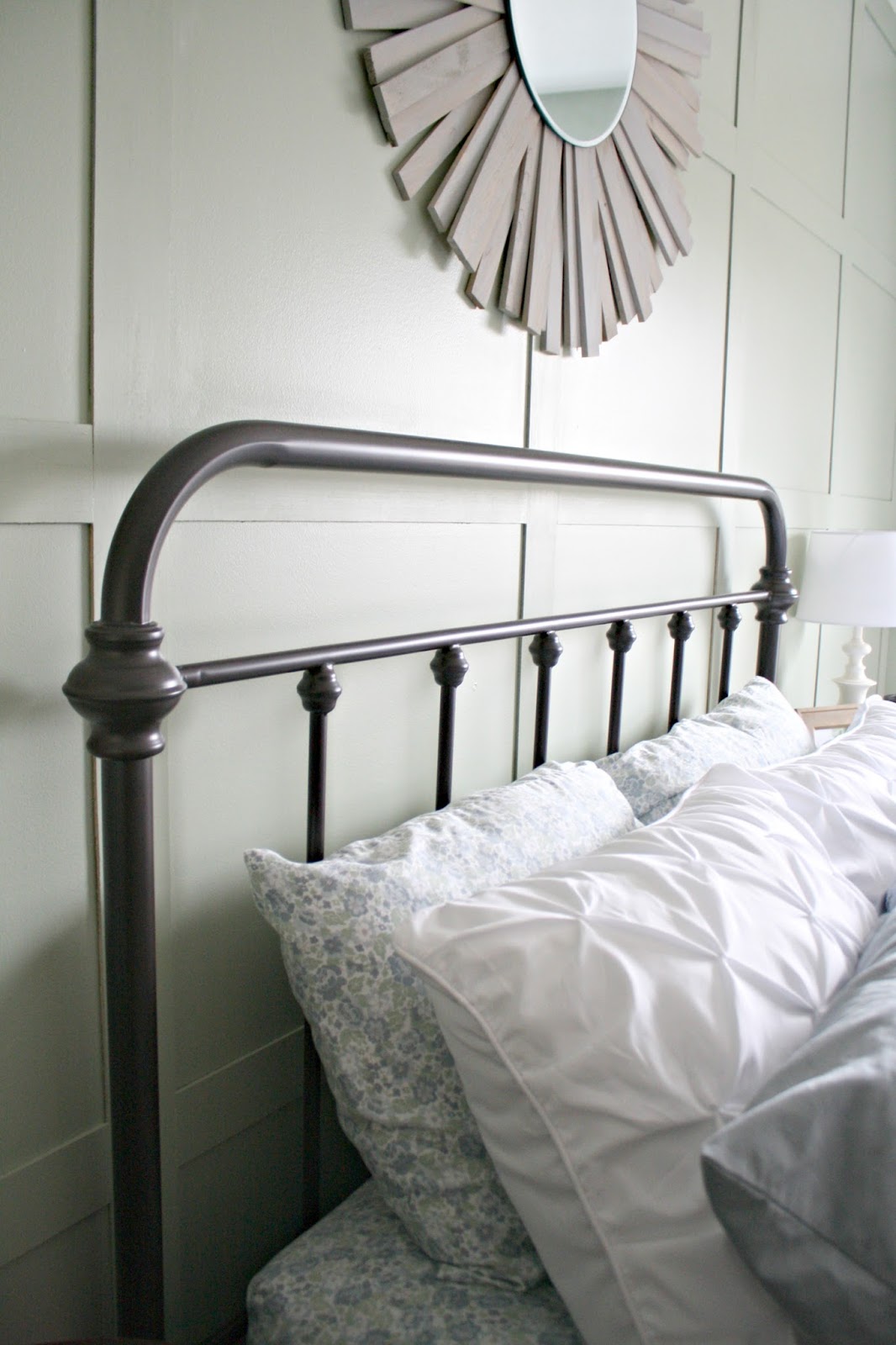 A (Pretty) New Metal Bed from Thrifty Decor Chick